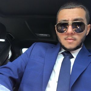 Meet your Posher, Kosta